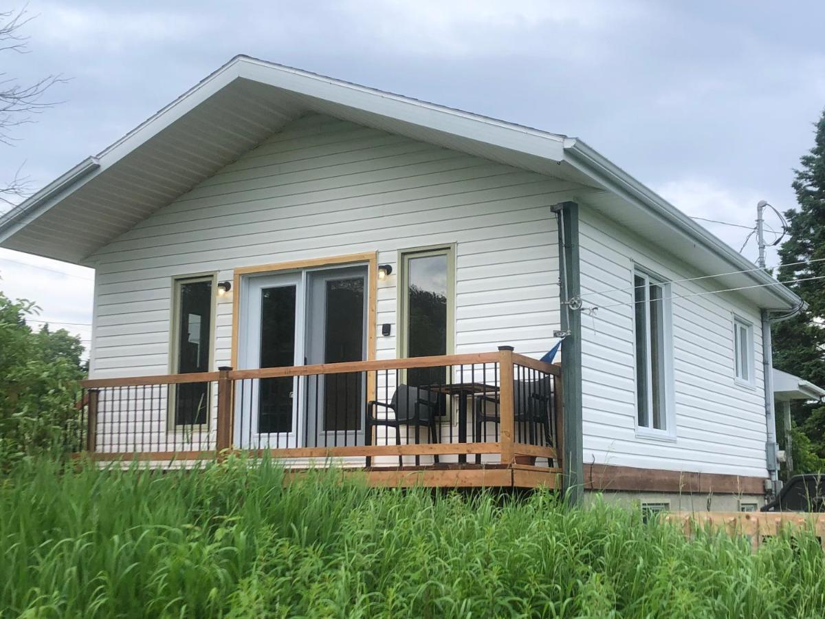 Chalets Les Chanterelles De Forillon L'Anse-au-Griffon Exterior photo